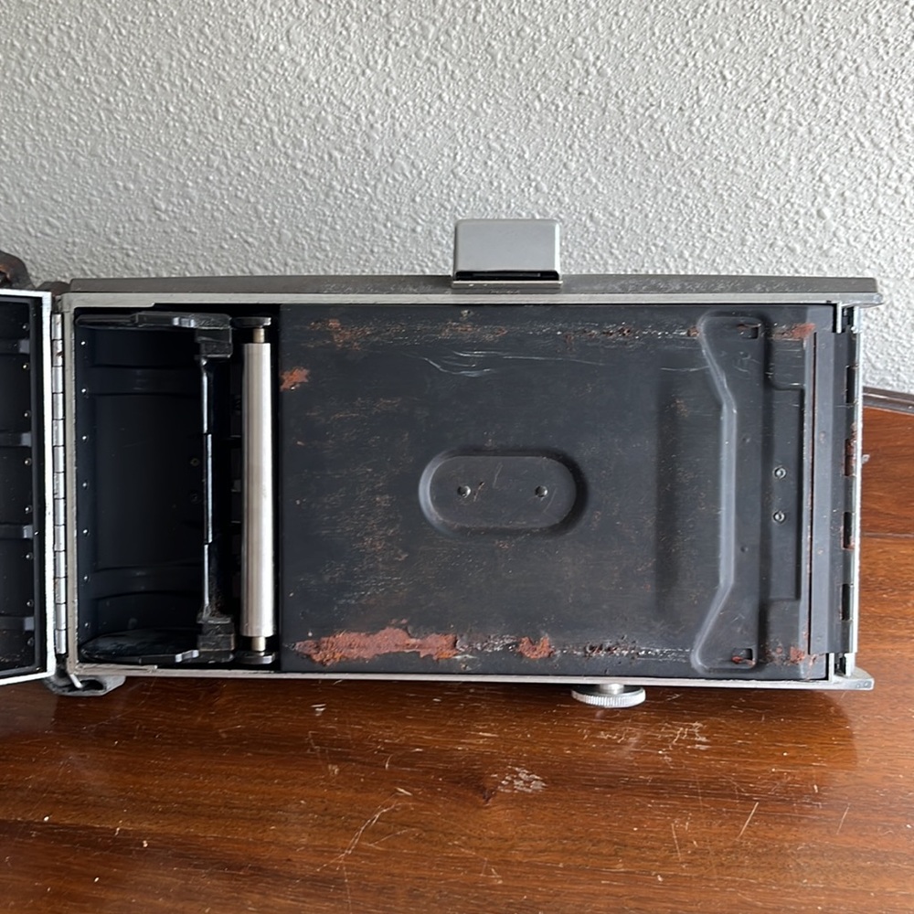 vintage polaroid land camera model J66 - Picture 12 of 14